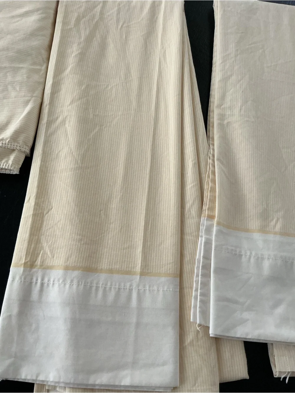 2 Sets of Vintage Wamsutta Bedsheets